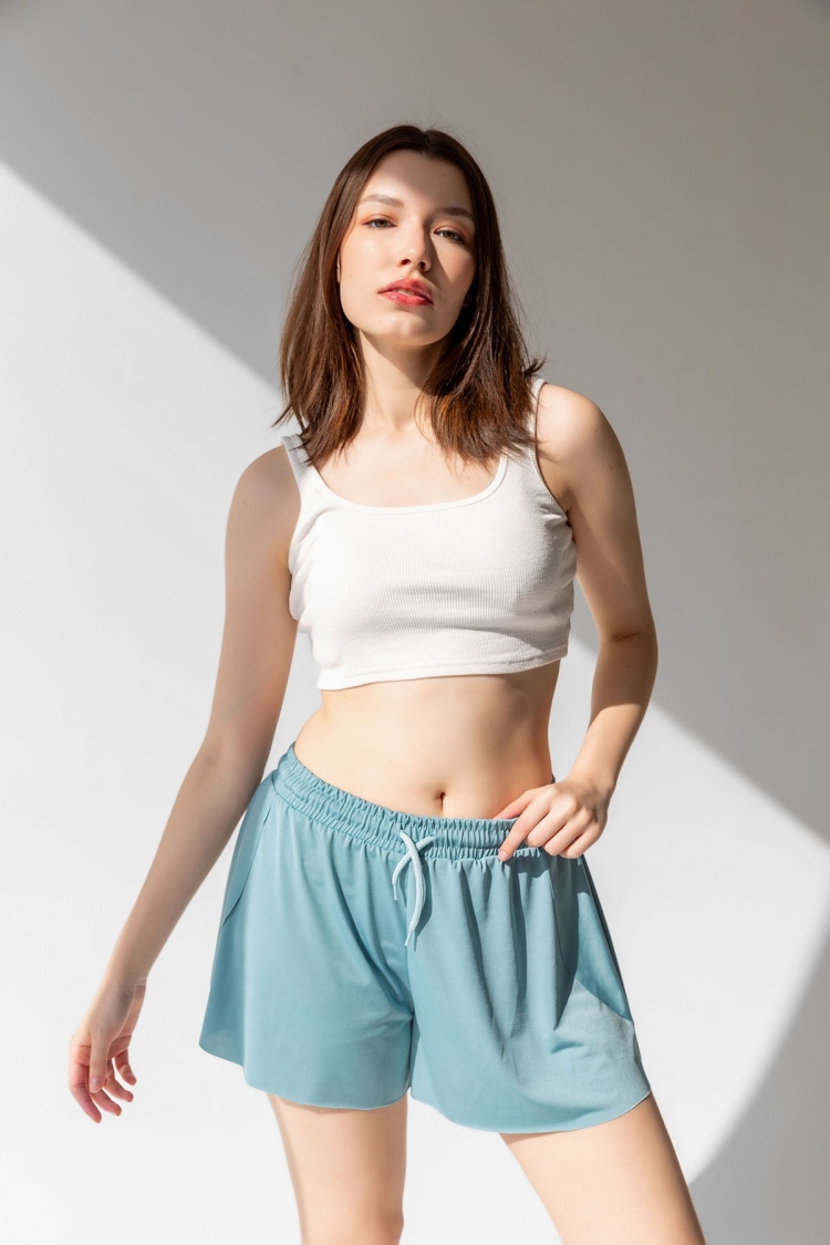 Loose-Fit Tights Sports Shorts - Brand: la & vetta - Women & Kids, Baby Clothes Wholesale - TheBS Women