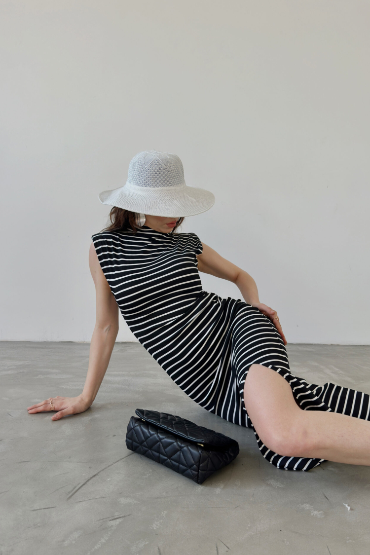 Padded Half Turtleneck Dress - Producer: Fiori - Wholesale Women Clothes - TheBS Women