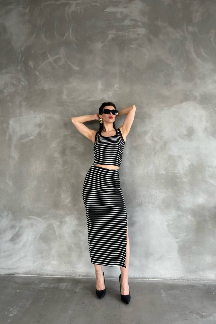 Midi Length Striped Skirt With Elastic Waist - Producer: Fiori - Wholesale Women Clothes - TheBS Women