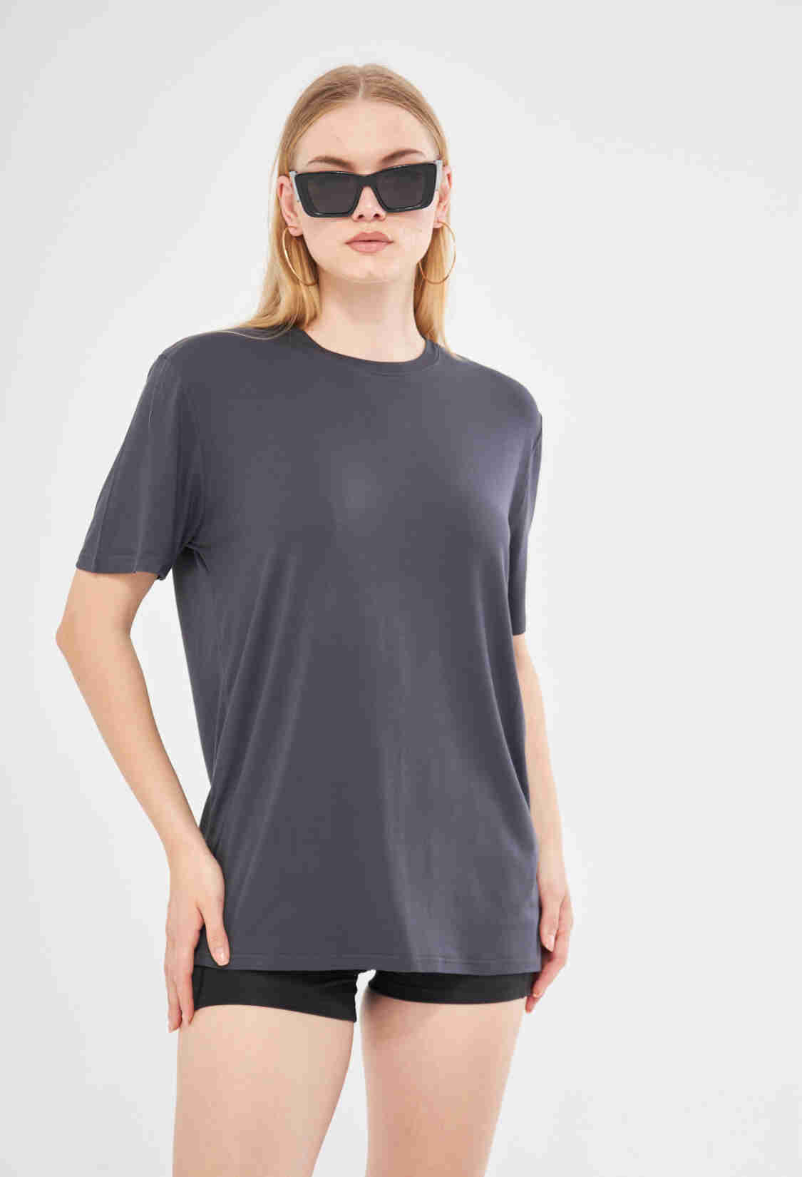 Strait Oversized T-shirt With Crew Neck In Dark Gray - Brand: Evable - Women & Kids, Baby Clothes Wholesale - TheBS Women