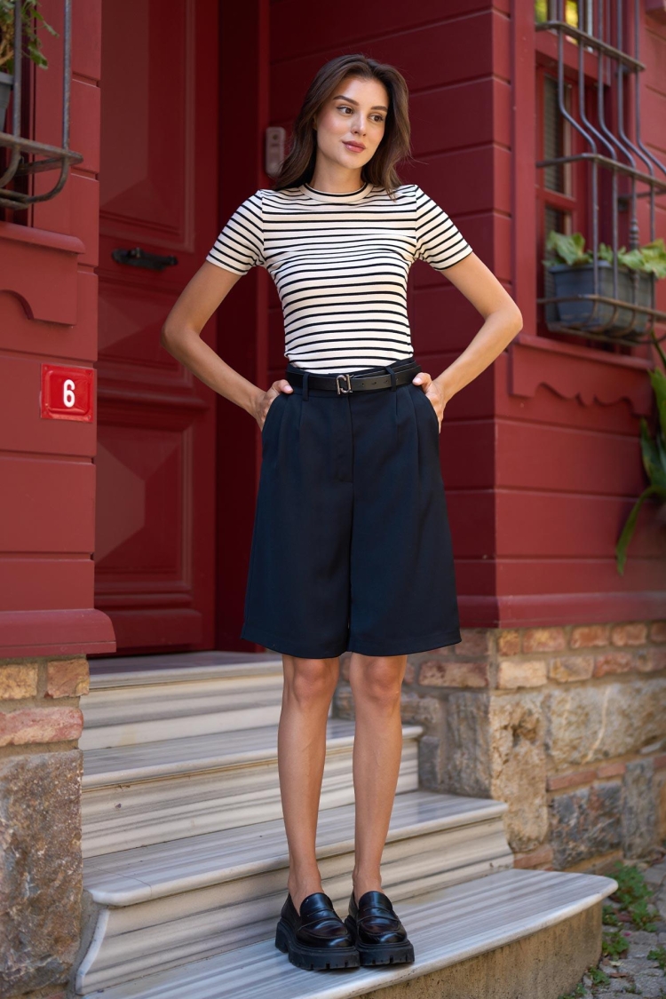 Pleated Shorts - Producer: Juste - Wholesale Women Clothes - TheBS Women