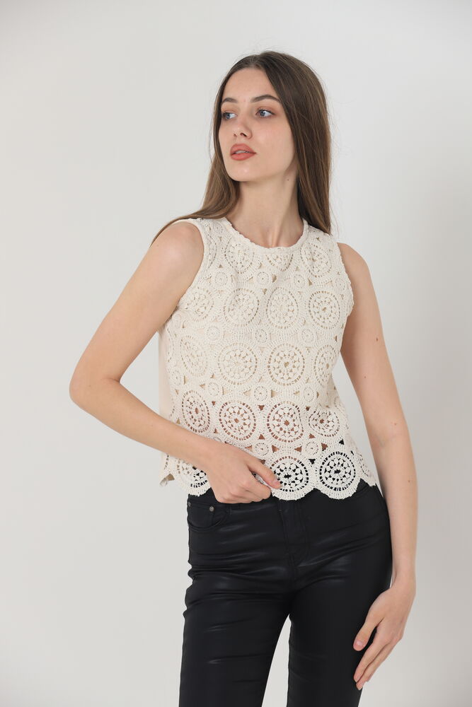Zero Sleeve Crew Neck Lace Blouse - Producer: Topshow - Wholesale Women Clothes - TheBS Women