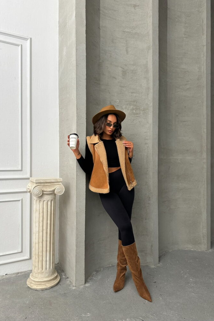 Suede Collar Fur Vest - Tan - Producer: Topshow - Wholesale Women Clothes - TheBS Women