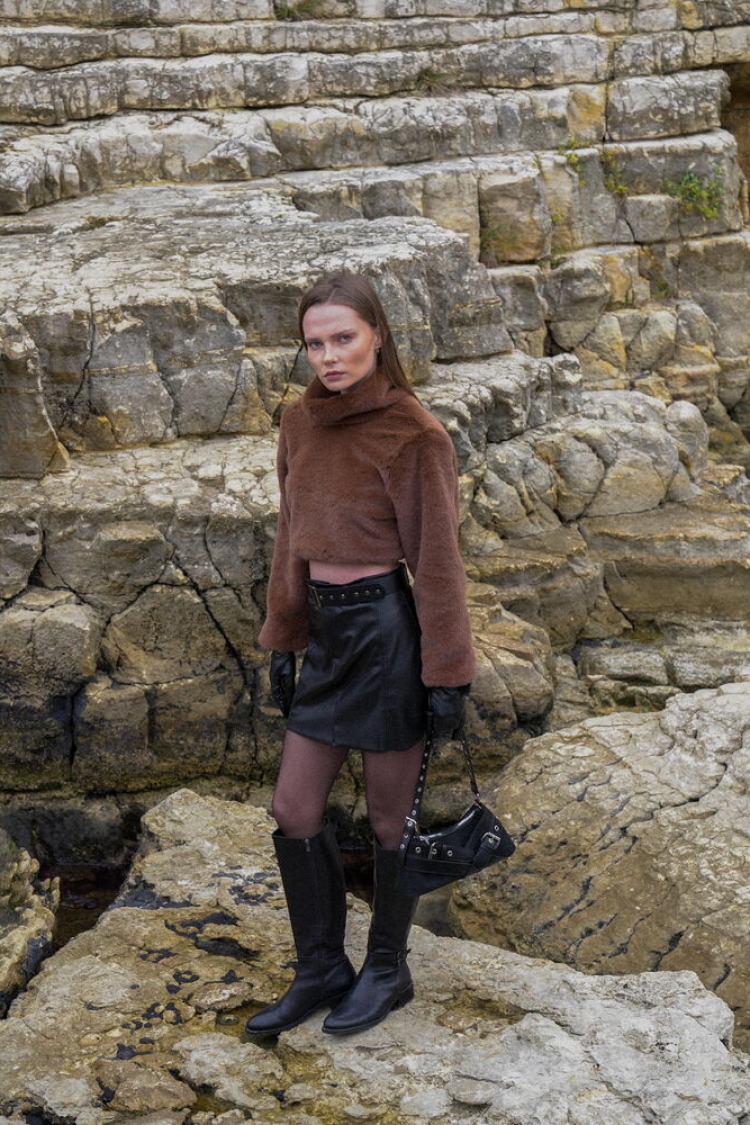 Leather Belted Skirt - Producer: Topshow - Wholesale Women Clothes - TheBS Women