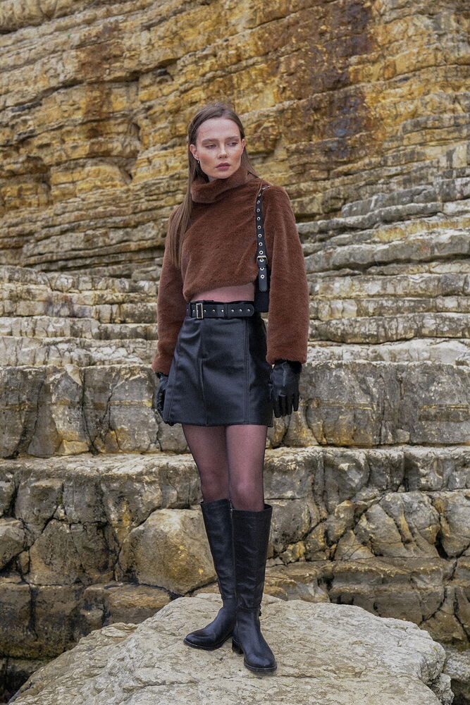 Leather Belted Skirt - Producer: Topshow - Wholesale Women Clothes - TheBS Women