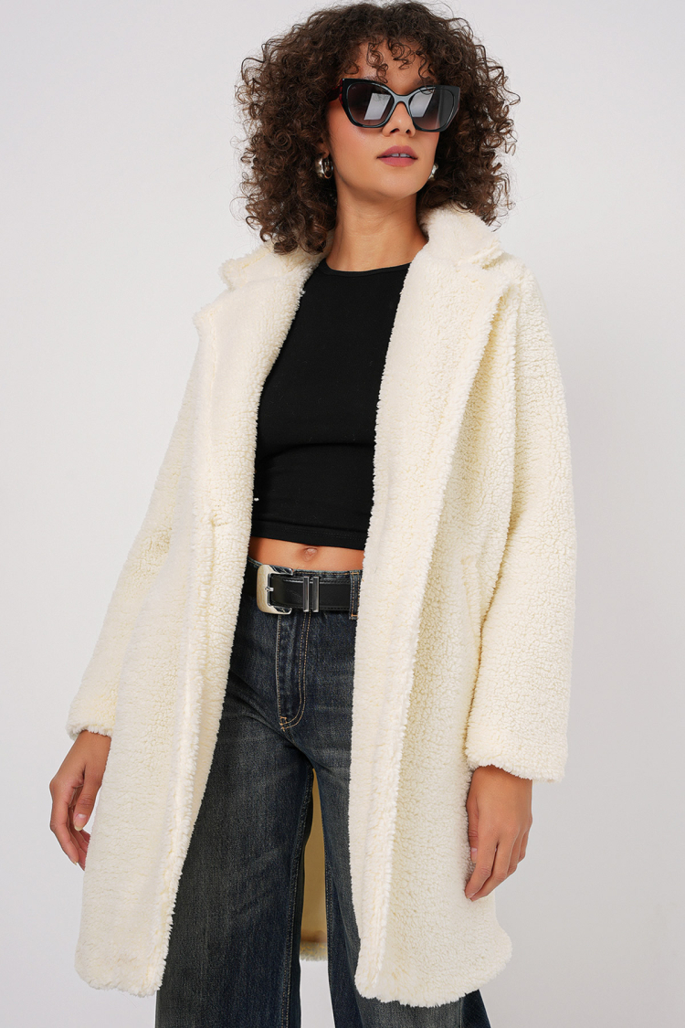 Oversize Plush Coat - Ecru - Producer: Bigdart - Wholesale Women Clothes - TheBS Women