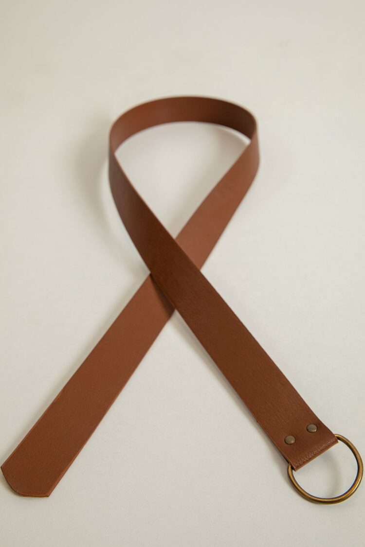 Small Oval Buckle Women's Belt-Tan - Producer: Maxi Modena - Wholesale Women Clothes - TheBS Women
