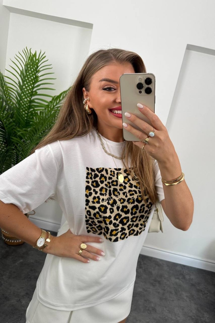 Leopard Patterned T-shirt With Text Print - Producer: Fiori - Wholesale Women Clothes - TheBS Women