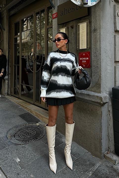 Transition Detailed Raised Sweater -& Black - Producer: Sobe Istanbul - Wholesale Women Clothes - TheBS Women