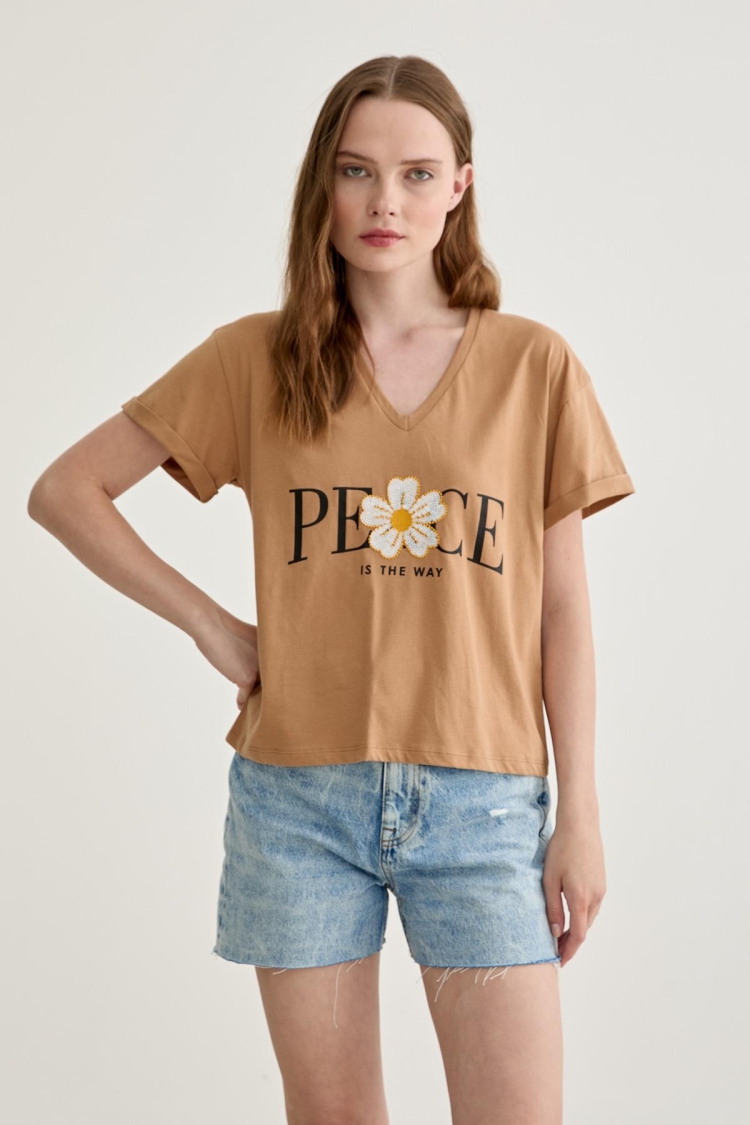 Printed T-Shirt - Producer: Levure - Wholesale Women Clothes - TheBS Women