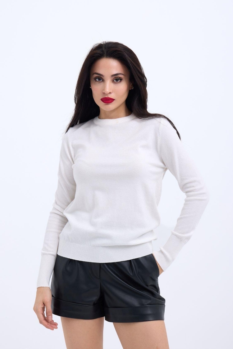 Knitted Casual Sweater - Producer: Fame - Wholesale Women Clothes - TheBS Women