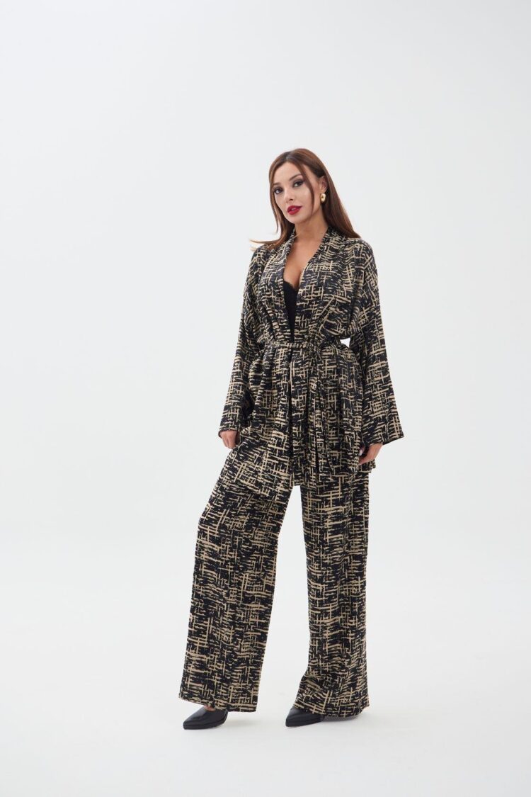 Two Piece Suit -& Cream - Producer: Fame - Wholesale Women Clothes - TheBS Women