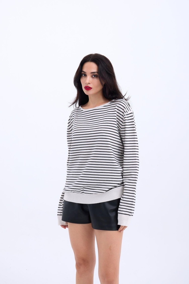 Knitted Striped Casual Sweater -- Black - Producer: Fame - Wholesale Women Clothes - TheBS Women