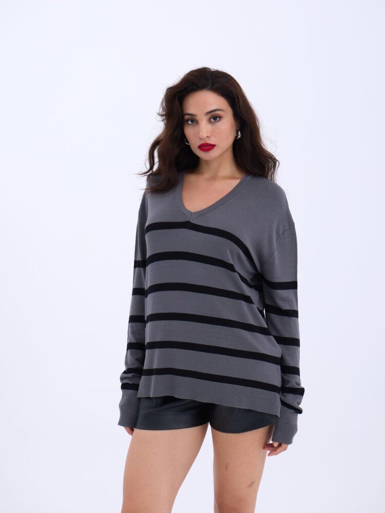Knitwear V Neck Striped Basic Casual -& Black - Producer: Fame - Wholesale Women Clothes - TheBS Women