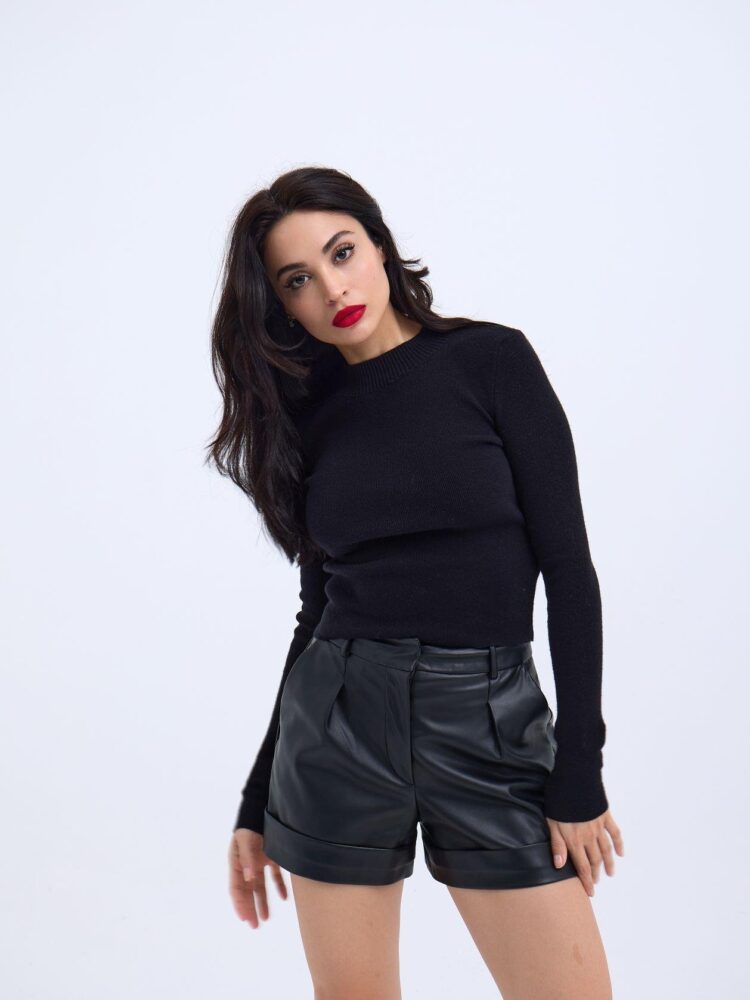 Knitwear Basic Sweater - Producer: Fame - Wholesale Women Clothes - TheBS Women