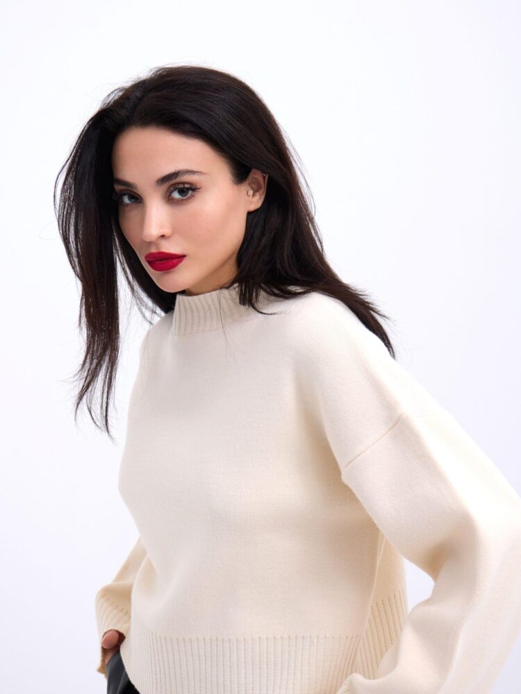 Wide Sleeve Sweater - Producer: Fame - Wholesale Women Clothes - TheBS Women