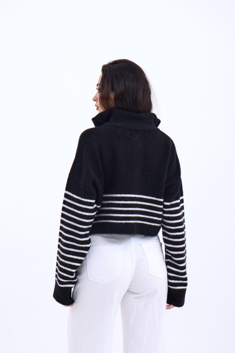 Knitwear Striped Zipper Crop -& Ecru - Producer: Fame - Wholesale Women Clothes - TheBS Women