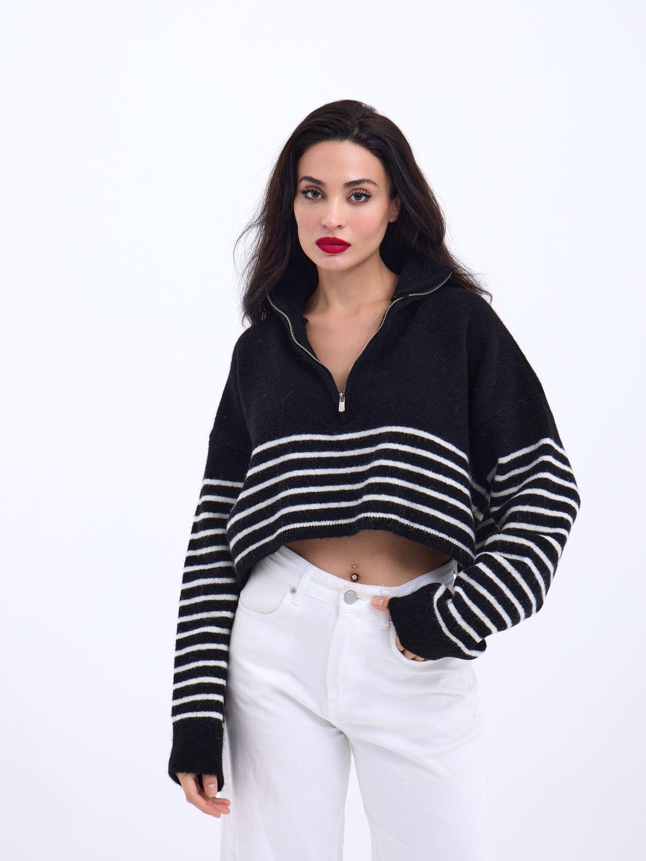 Knitwear Striped Zipper Crop -& Ecru - Producer: Fame - Wholesale Women Clothes - TheBS Women