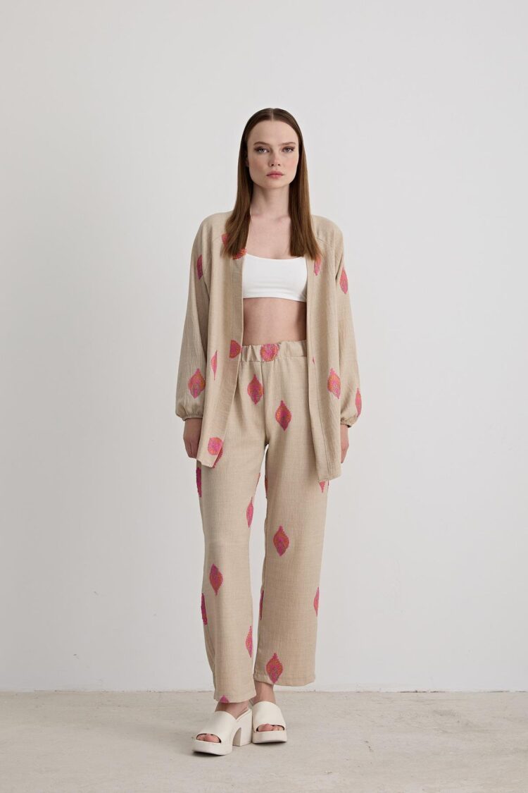 Paisley Patterned Linen Trousers - Producer: Levure - Wholesale Women Clothes - TheBS Women