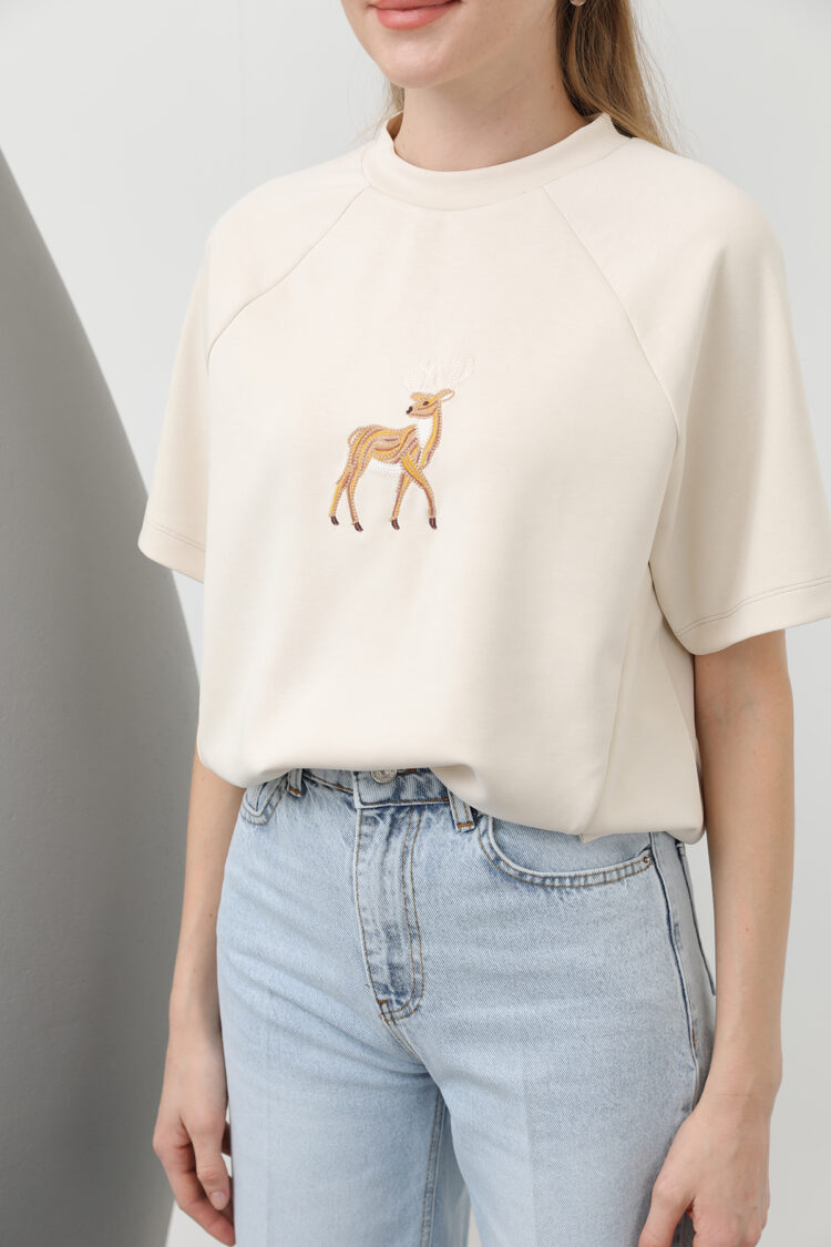 Deer Embroidered Tshirt - Producer: SOUL - Wholesale Women Clothes - TheBS Women