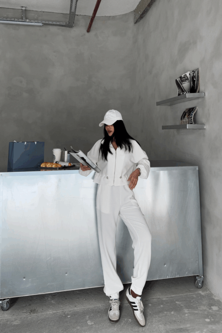 Gift Fabric Tracksuit Set - Producer: Ello - Wholesale Women Clothes - TheBS Women