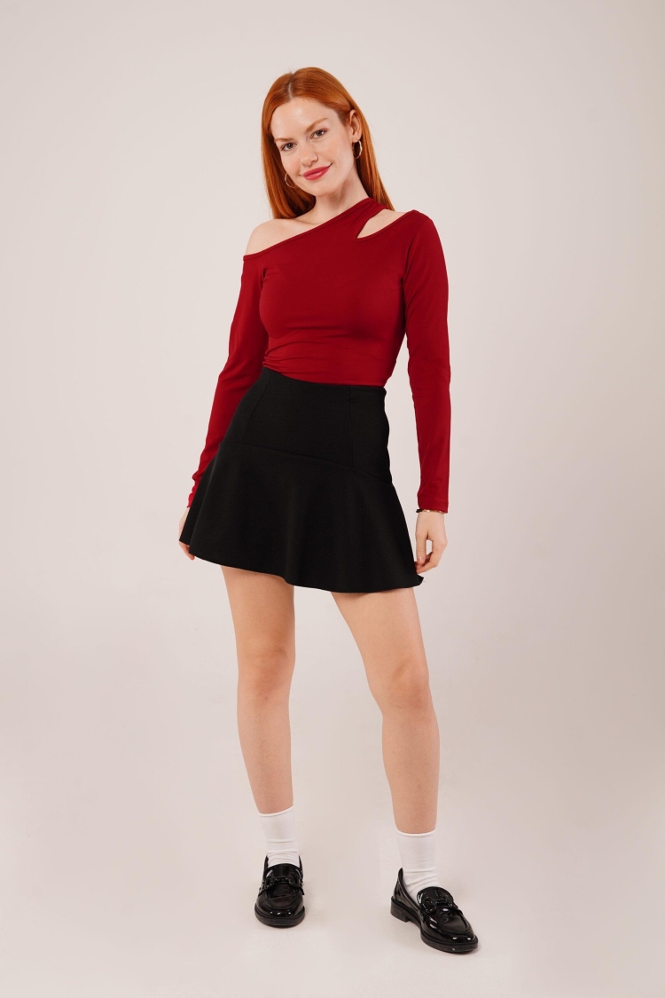Wholesale Burgundy Blouse With Shoulder Neckline Detailed - Producer: Lustrin - Wholesale Women Clothes - TheBS Women