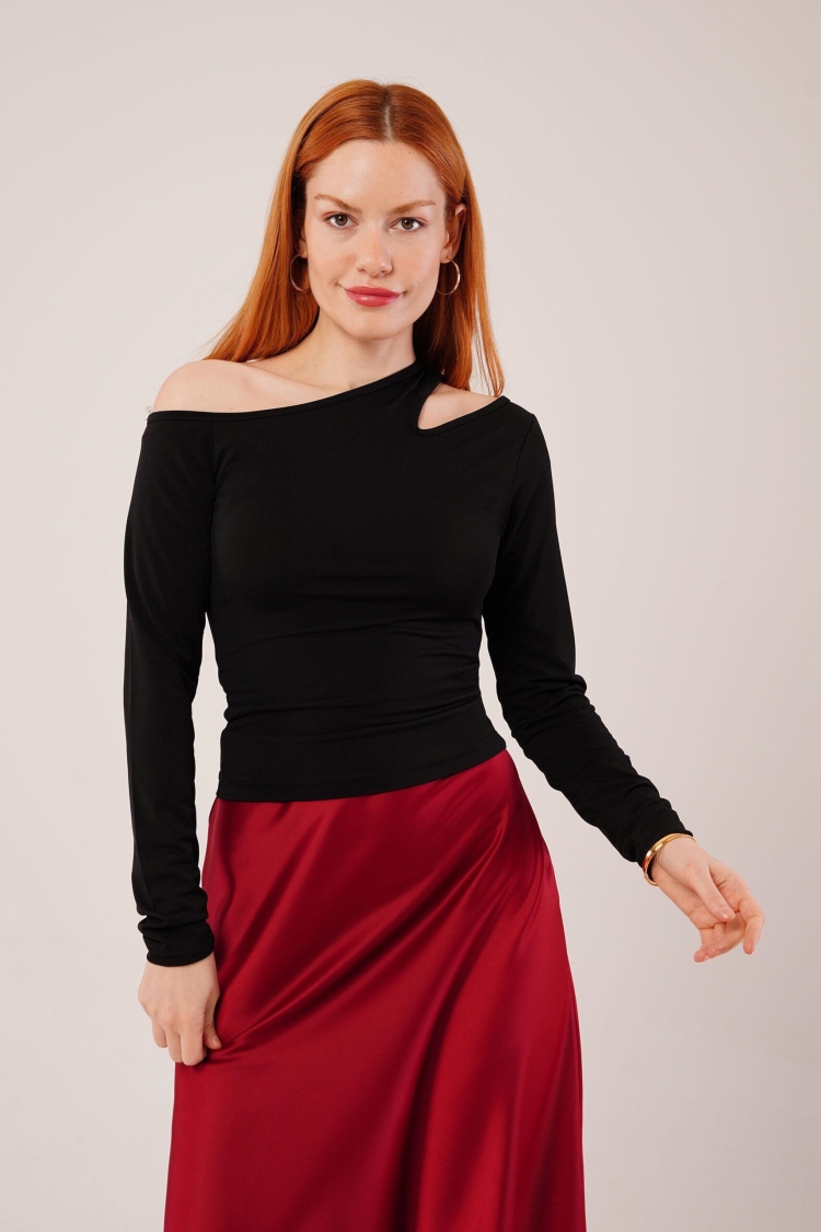 WholesaleBlouse With Shoulder Neckline - Producer: Lustrin - Wholesale Women Clothes - TheBS Women