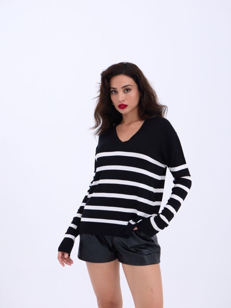 Knitwear V Neck Striped Basic Casual -& Ecru - Producer: Fame - Wholesale Women Clothes - TheBS Women