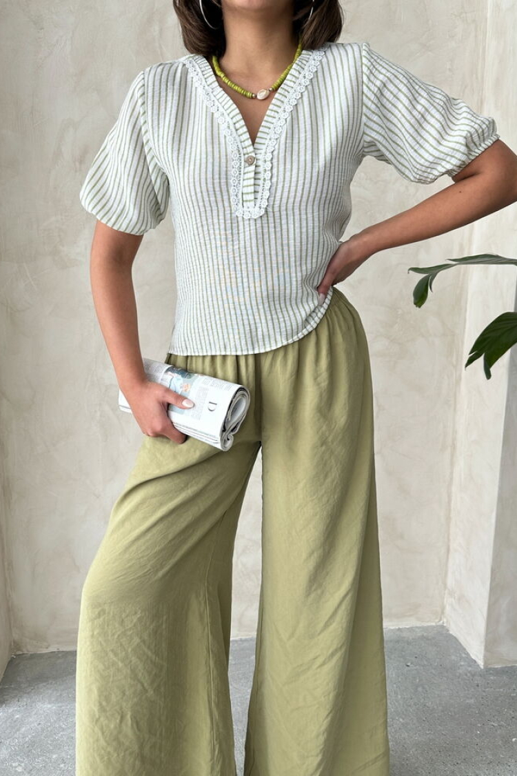 Shirt With Boot Detail - Producer: Topshow - Wholesale Women Clothes - TheBS Women