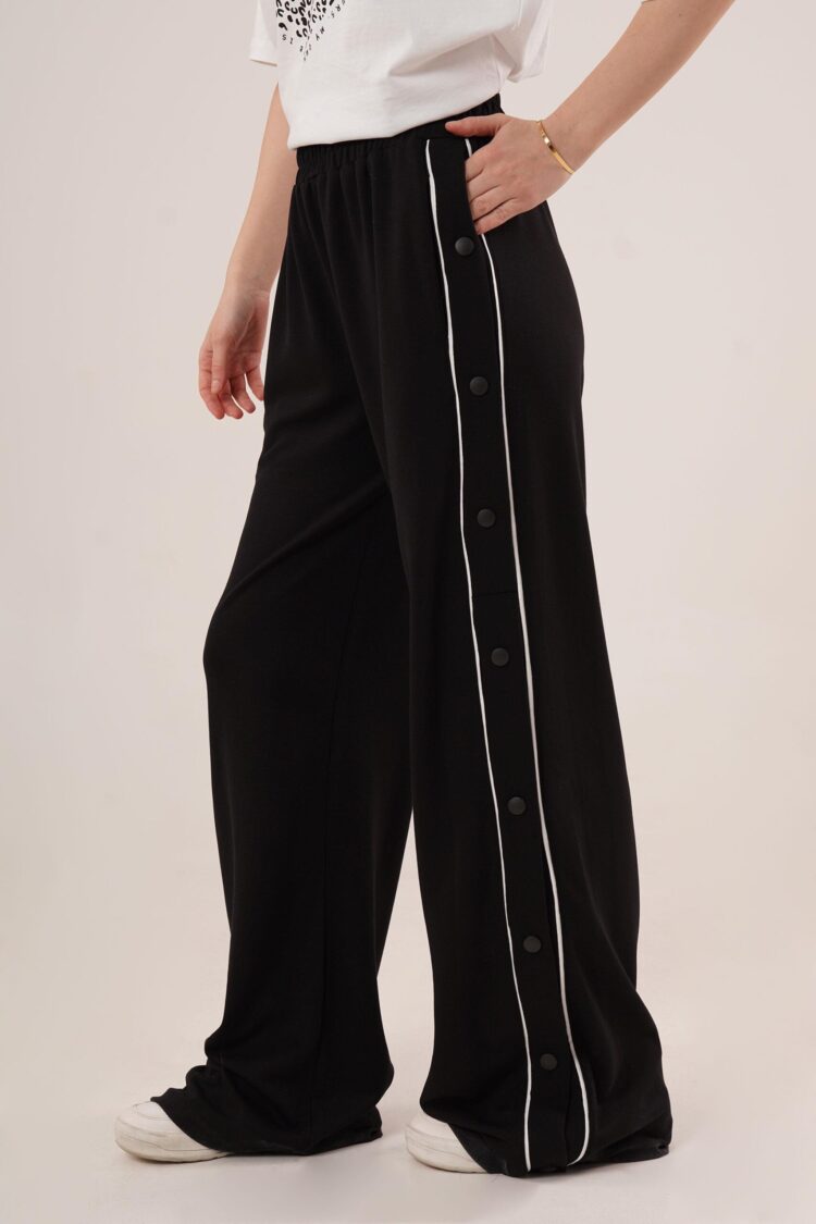 Elastic Waist Wide Leg Sweatpants With Half-Length Snap - Black - Producer: Lustrin - Wholesale Women Clothes - TheBS Women