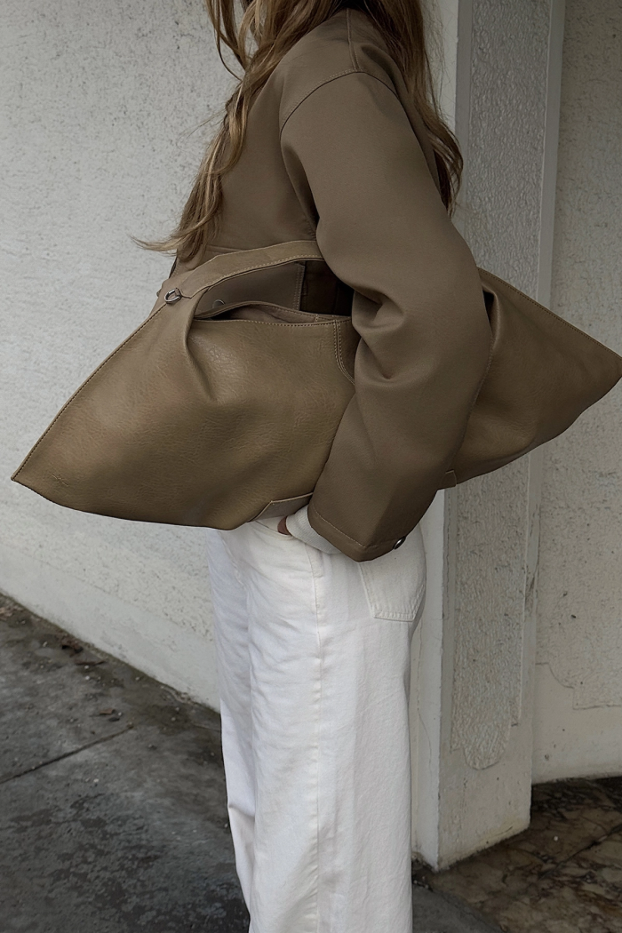 Marlon Leather Bag - Producer: EYYO ATELIER - Wholesale Women Clothes - TheBS Women