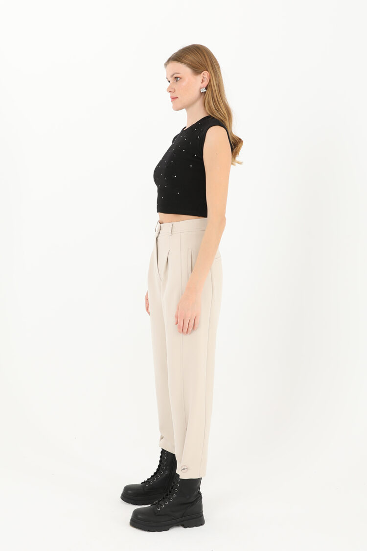 Women's Front Pleated Leg Buttoned Pants - Producer: Puane - Wholesale Women Clothes - TheBS Women