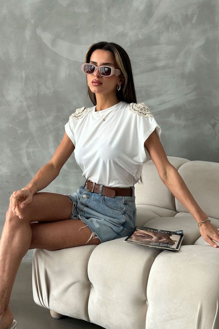 Lace Shoulder T-Shirt - Producer: Topshow - Wholesale Women Clothes - TheBS Women