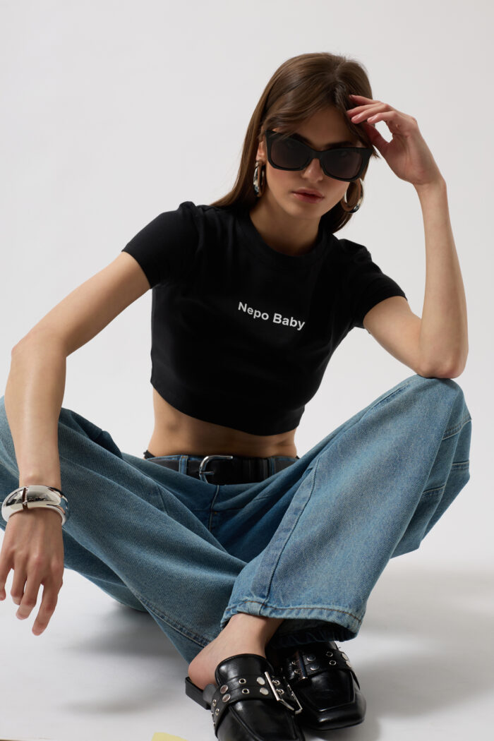 Nepo Printed Crop T-Shirt - Producer: Black Fashion - Wholesale Women Clothes - TheBS Women