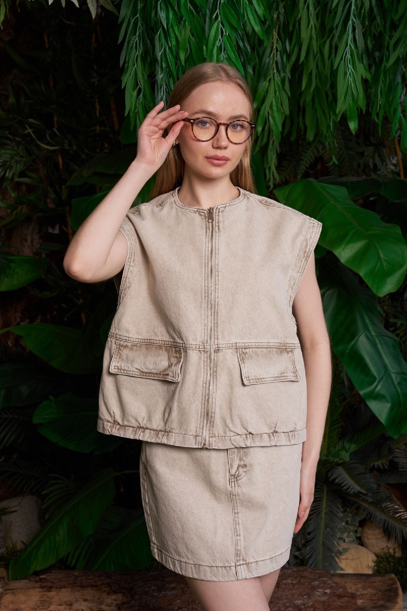 Oversize Denim Vest With Zipper - Producer: XLove - Wholesale Women Clothes - TheBS Women
