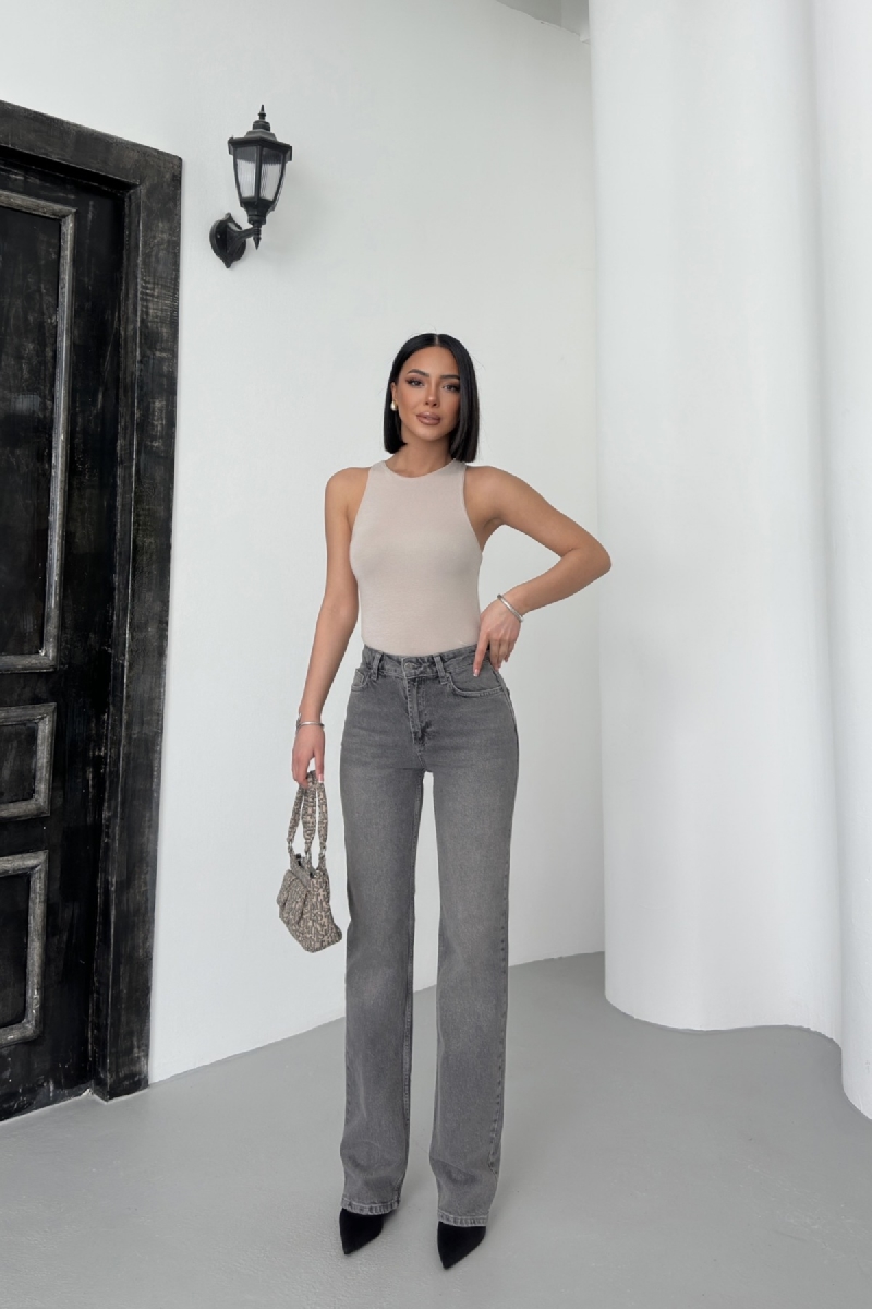 High Waist Straight Jeans - Producer: XLove - Wholesale Women Clothes - TheBS Women