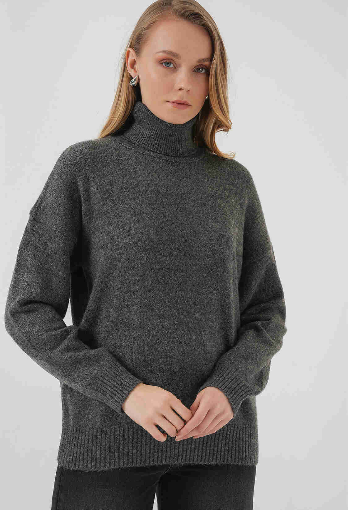Women's Turtleneck Oversize Knitwear Sweater - Brand: Bigdart - Women & Kids, Baby Clothes Wholesale - TheBS Women