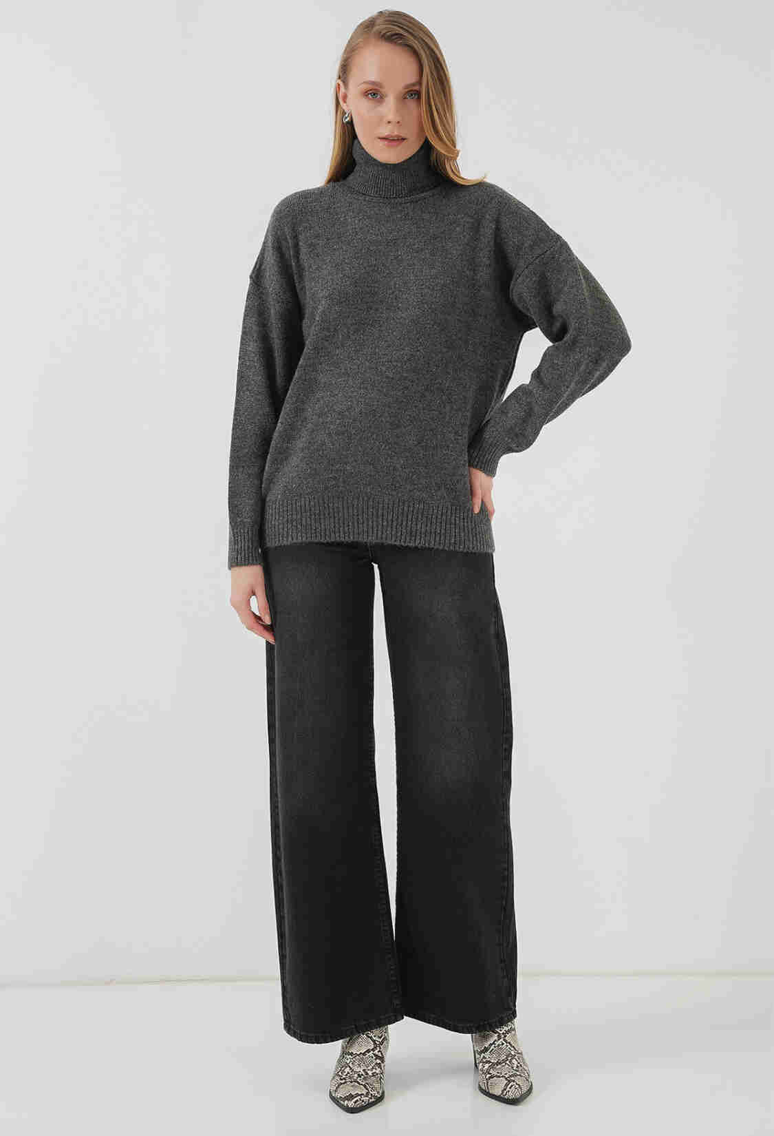 Women's Turtleneck Oversize Knitwear Sweater - Brand: Bigdart - Women & Kids, Baby Clothes Wholesale - TheBS Women