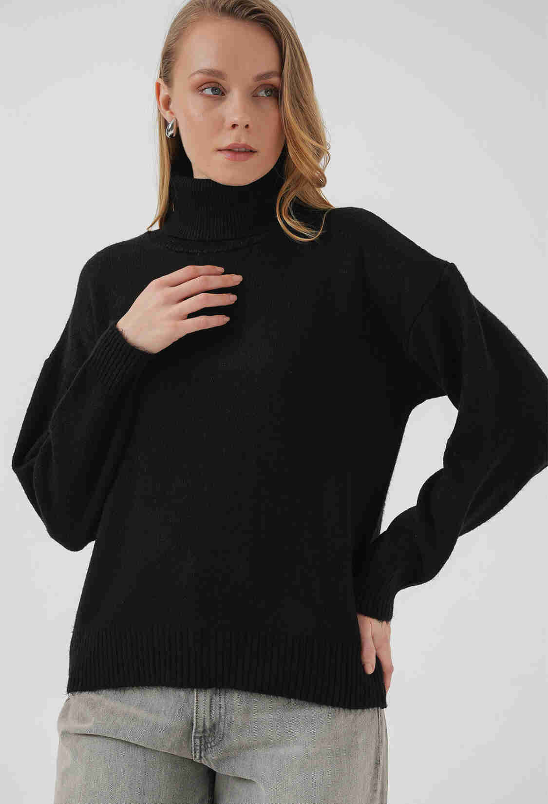 Women's Turtleneck Oversize Knitwear Sweater - Brand: Bigdart - Women & Kids, Baby Clothes Wholesale - TheBS Women