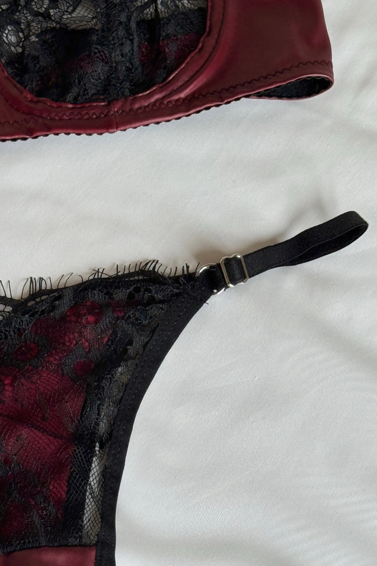 Burgundy Lace Detail Underwear - Producer: EYYO ATELIER - Wholesale Women Clothes - TheBS Women