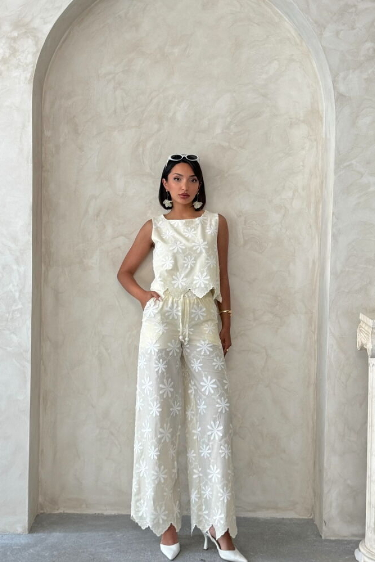 White Floral Palazzo Pants - Producer: Topshow - Wholesale Women Clothes - TheBS Women