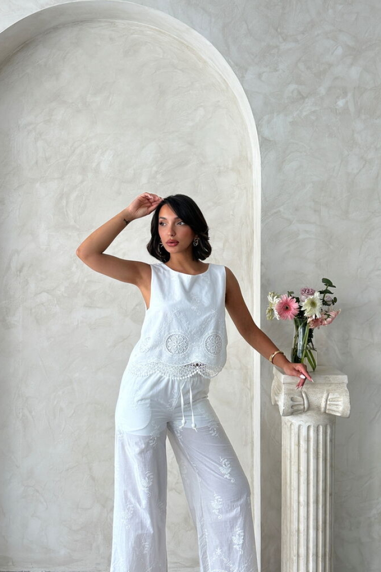 White Elegant Cap Sleeve Blouse - Producer: Topshow - Wholesale Women Clothes - TheBS Women
