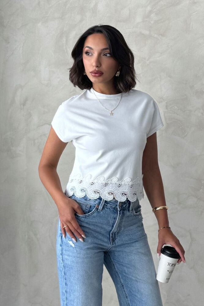 White Blouse With Slim Fit And Cap Sleeves - Producer: Topshow - Wholesale Women Clothes - TheBS Women