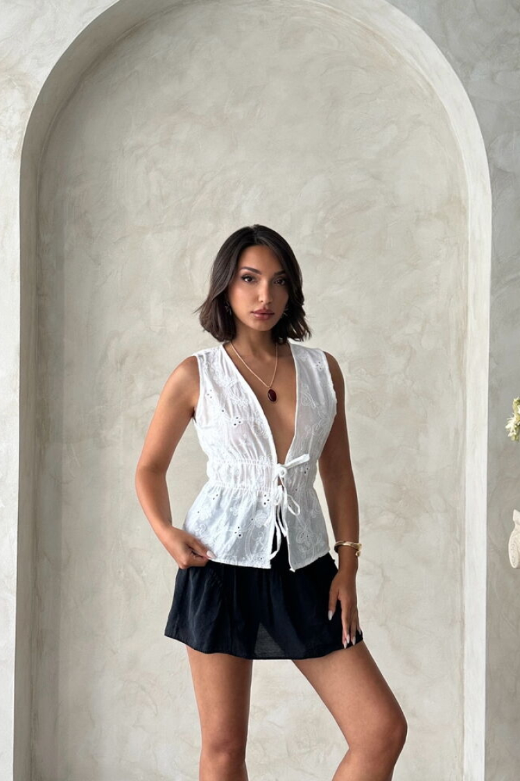 White Casual Sleeveless Tie Shirt With Cap Sleeves - Producer: Topshow - Wholesale Women Clothes - TheBS Women