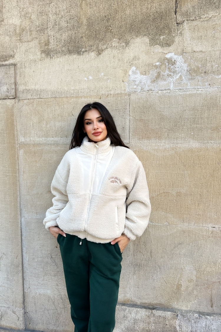 White Teddy Jacket With High Collar And Oversized Fit - Producer: My Jest Fashion - Wholesale Women Clothes - TheBS Women