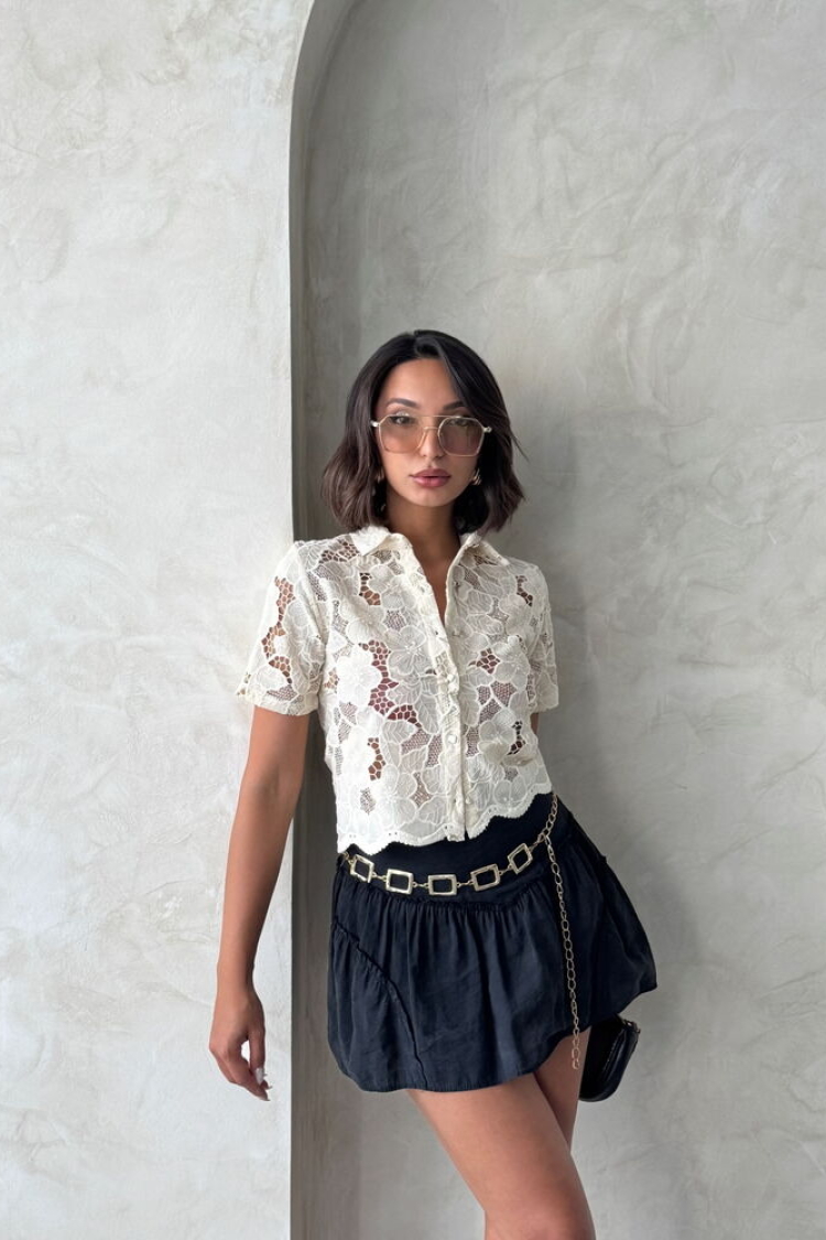 White Floral Crop Shirt With Notched Neck - Producer: Topshow - Wholesale Women Clothes - TheBS Women
