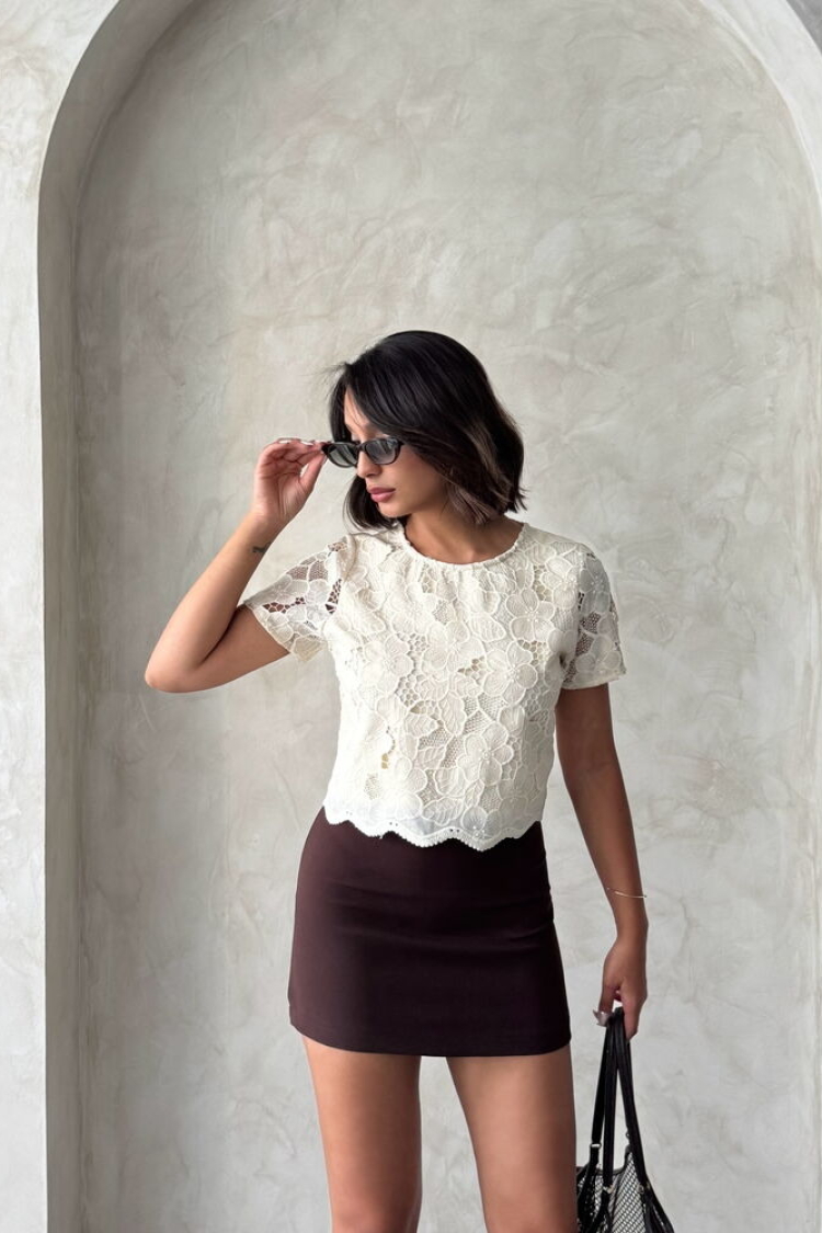 White Elegant Floral Slim Fit Blouse - Producer: Topshow - Wholesale Women Clothes - TheBS Women