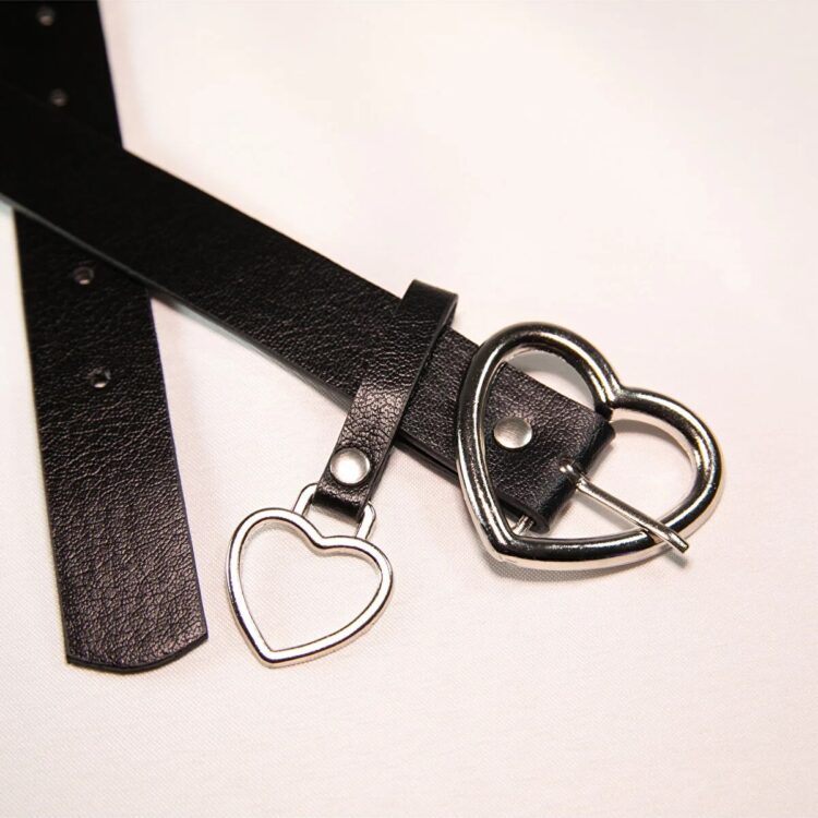 Basic Women's Belt With Heart Buckle - Producer: Fiori - Wholesale Women Clothes - TheBS Women