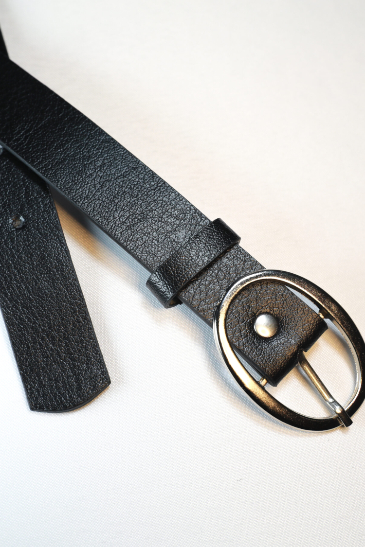 Basic Women's Belt With Oval Buckle - Producer: Fiori - Wholesale Women Clothes - TheBS Women