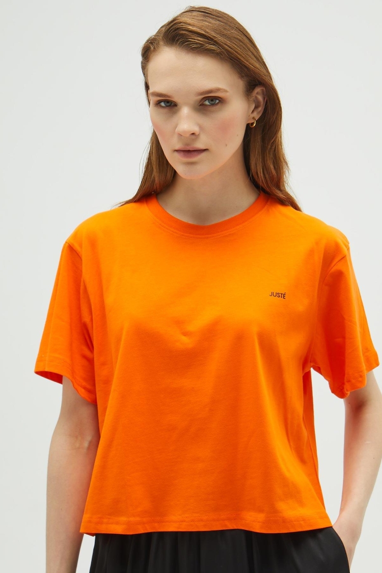 Oversize Crop T-shirt - Producer: Juste - Wholesale Women Clothes - TheBS Women